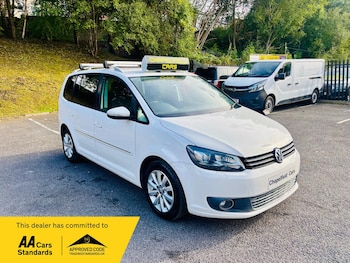 Used Volkswagen Touran 2012 for sale - 75968655: Photo