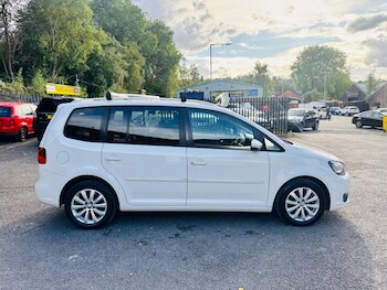 Used Volkswagen Touran 2012 for sale - 75968655: Photo