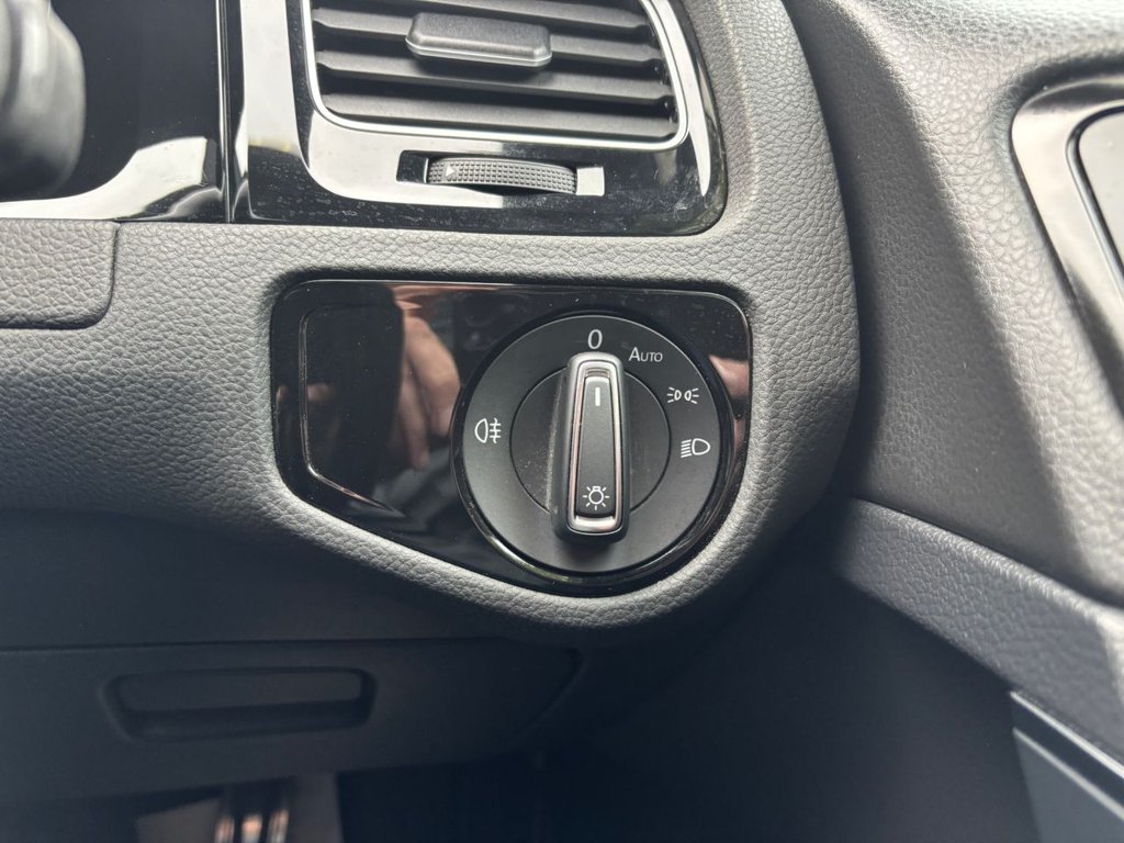 Used Volkswagen Golf 2015 for sale - 76570514: Photo 19