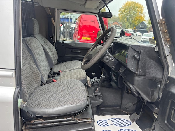 Used Land Rover Defender 90 2004 for sale - 76273327: Photo 12