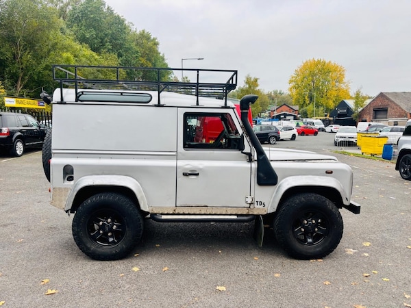 Used Land Rover Defender 90 2004 for sale - 76273327: Photo 5