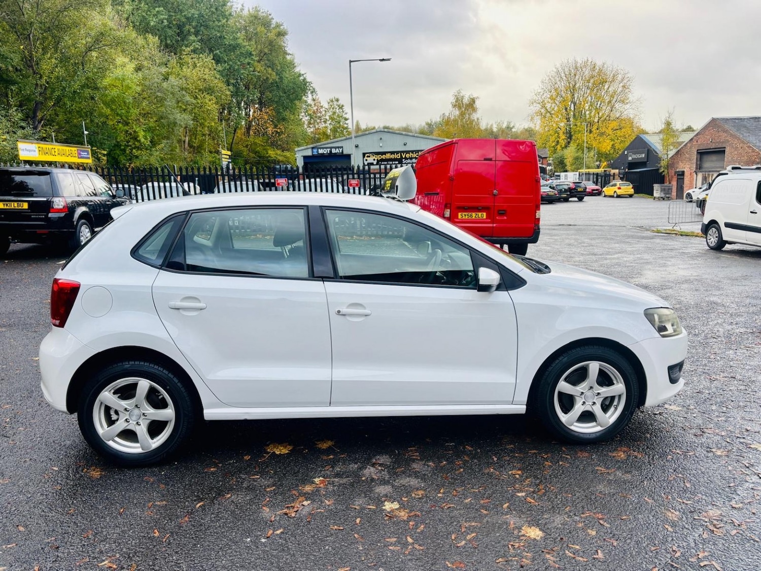 Used Volkswagen Polo 2011 for sale - 76369228: Photo 4