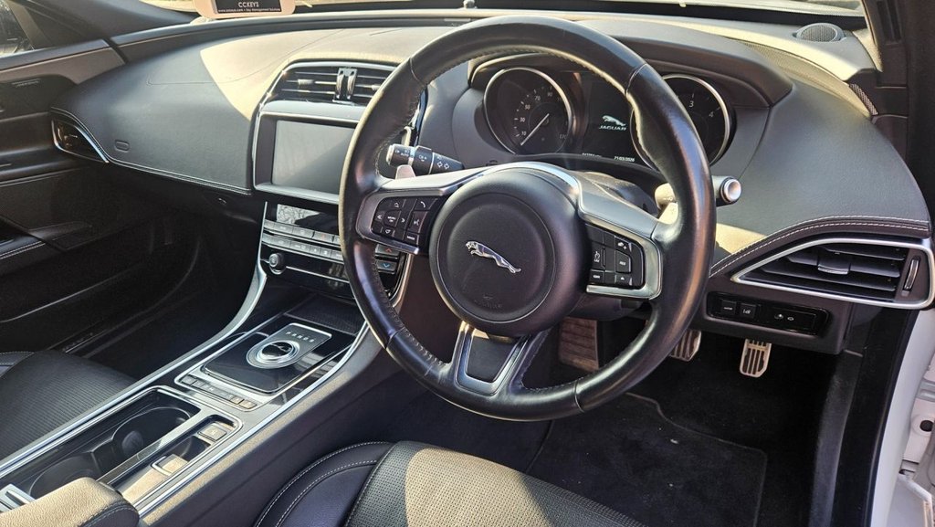 Used Jaguar XE 2019 for sale - 78082667: Photo 10