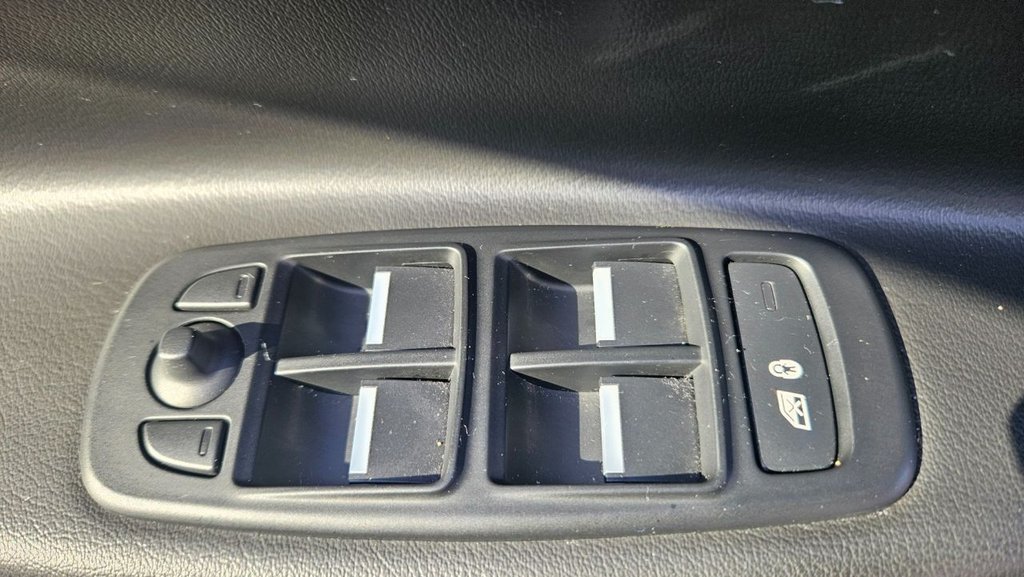 Used Jaguar XE 2019 for sale - 78082667: Photo 12