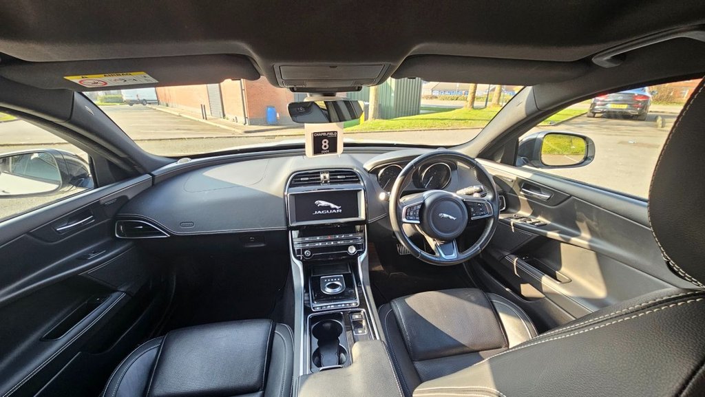 Used Jaguar XE 2019 for sale - 78082667: Photo 18