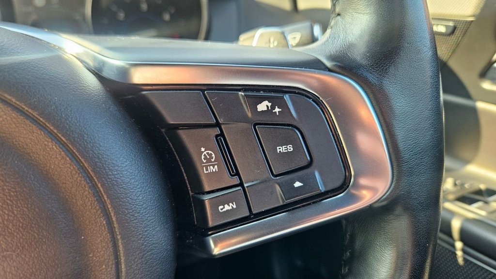 Used Jaguar XE 2019 for sale - 78082667: Photo 33