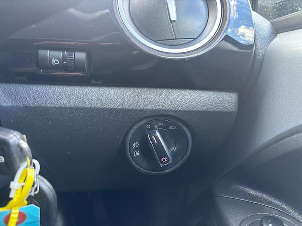 Used Volkswagen up! 2014 for sale - 76242915: Photo 18