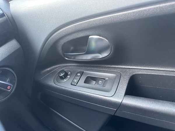 Used Volkswagen up! 2014 for sale - 76242915: Photo 19