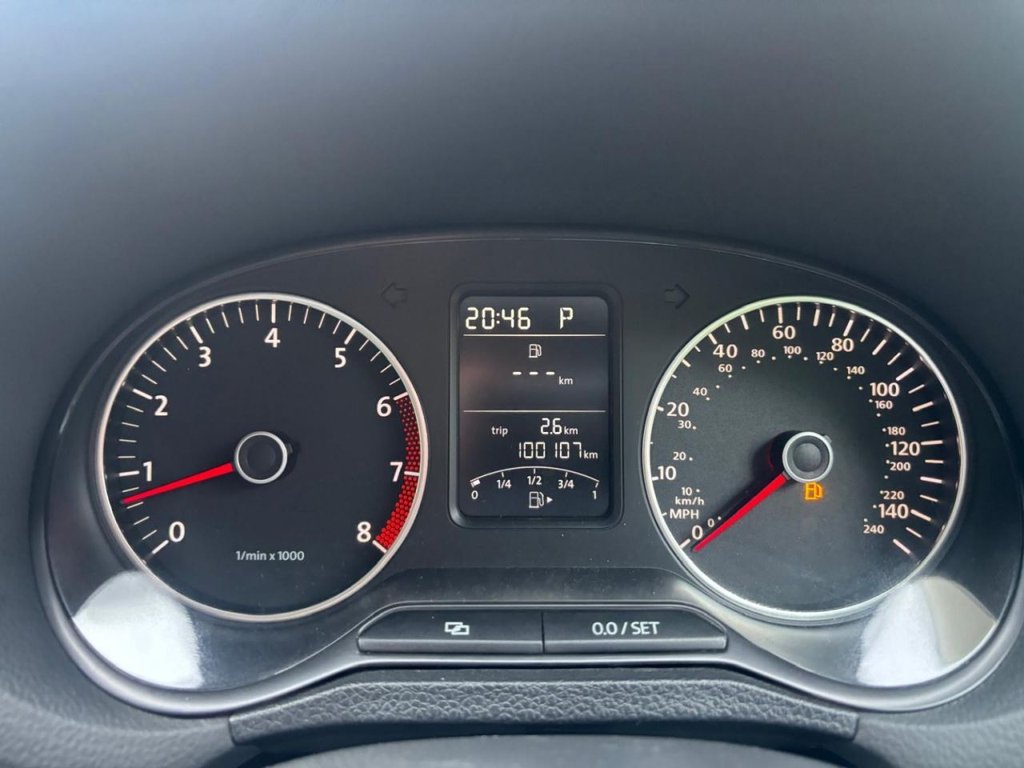 Used Volkswagen Polo 2010 for sale - 76504460: Photo 11