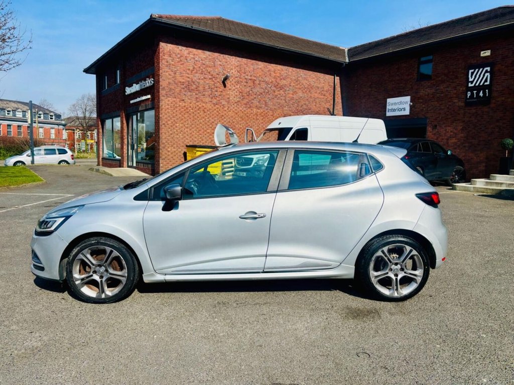 Used Renault Clio 2018 for sale - 76504492: Photo 6