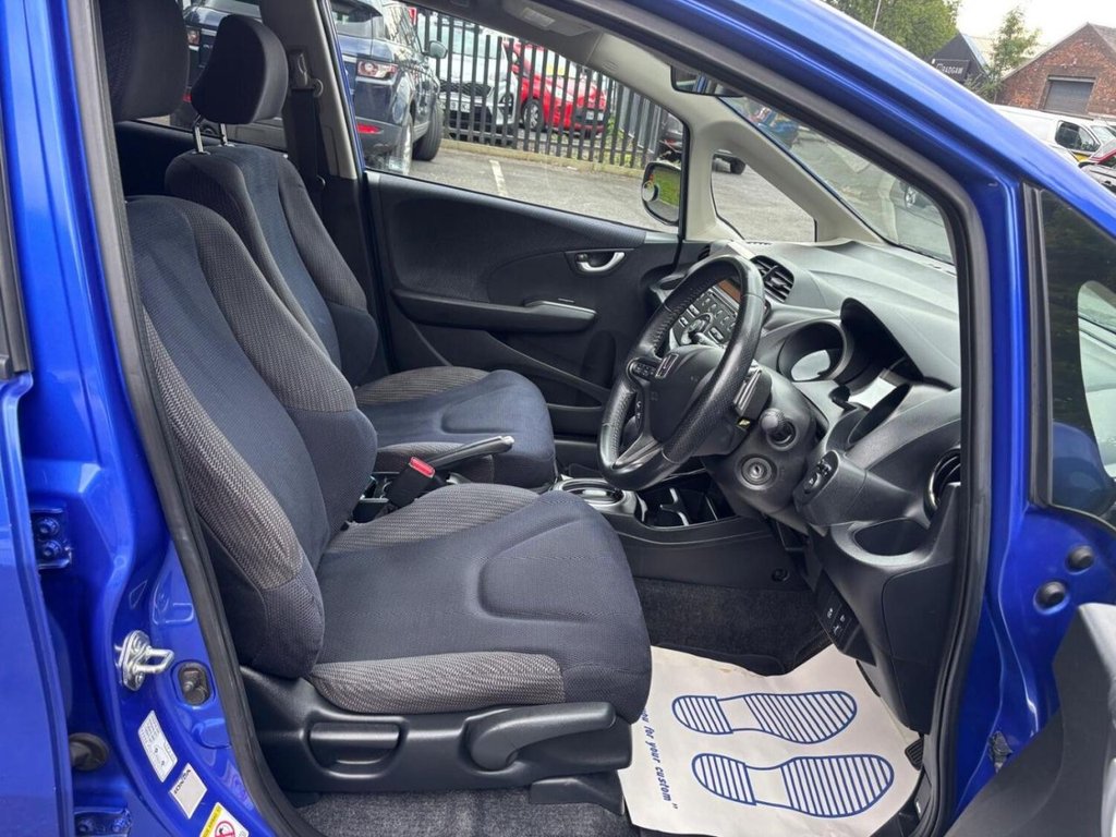 Used Honda Jazz 2011 for sale - 76504480: Photo 12