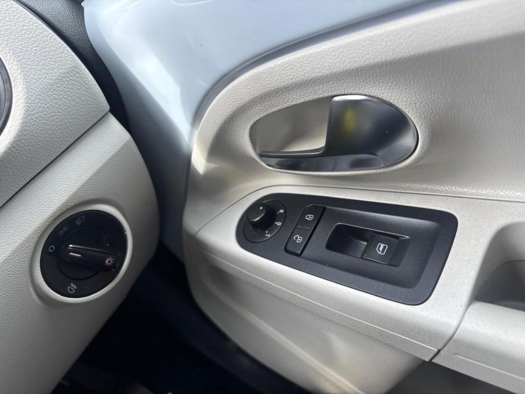 Used Volkswagen up! 2025 for sale - 76504510: Photo 23