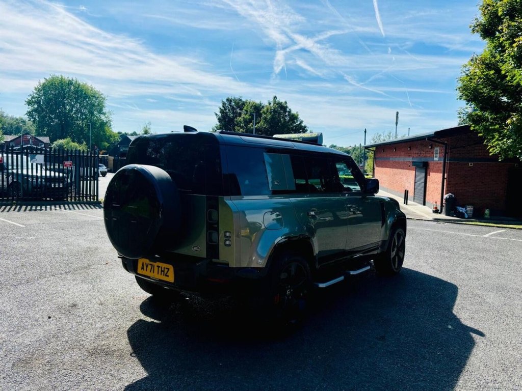 Used Land Rover Defender 2021 for sale - 76504511: Photo 7