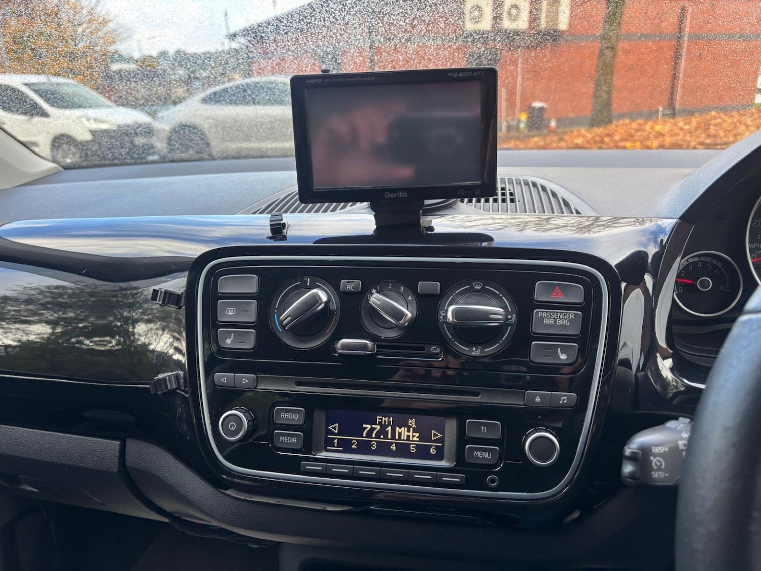 Used Volkswagen up! 2012 for sale - 76369255: Photo 13