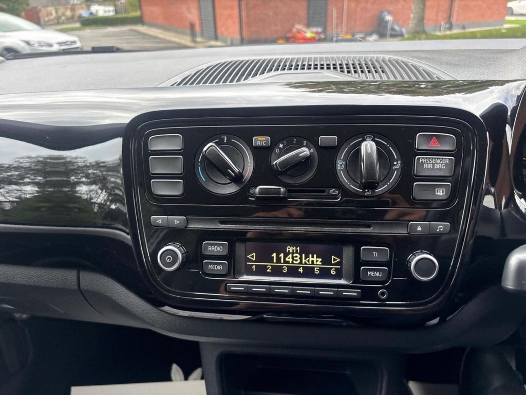 Used Volkswagen up! 2025 for sale - 76504484: Photo 19