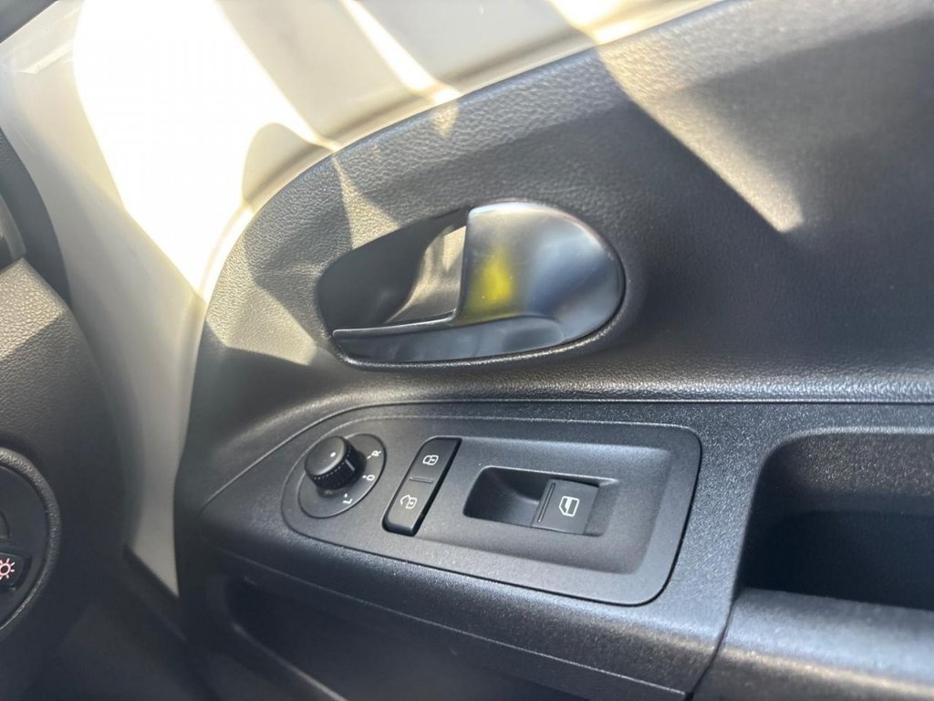 Used Volkswagen up! 2025 for sale - 76504484: Photo 41