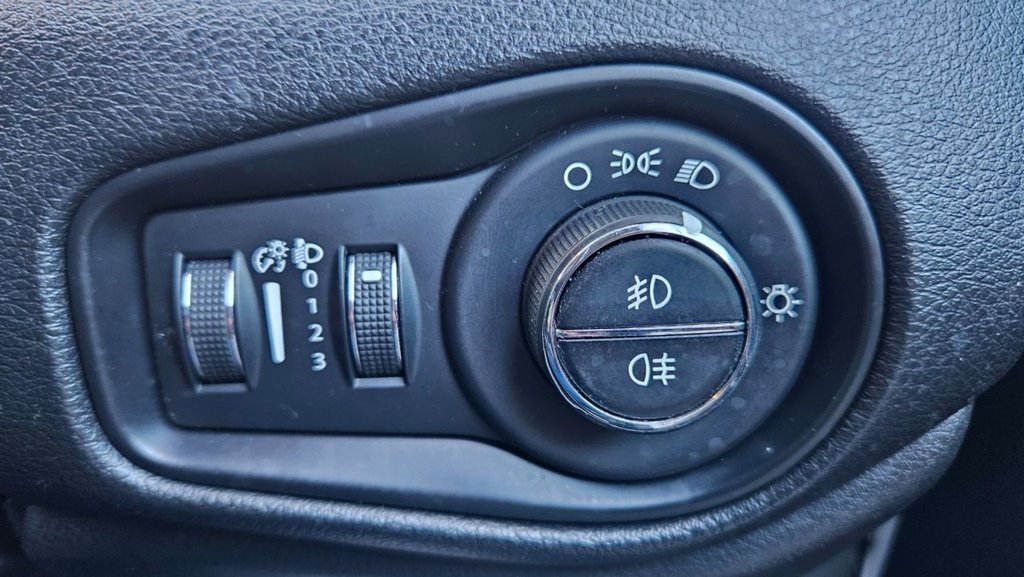 Used Jeep Renegade 2020 for sale - 78082630: Photo 17