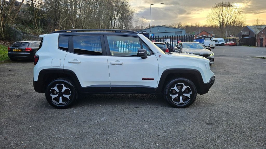 Used Jeep Renegade 2020 for sale - 78082630: Photo 2