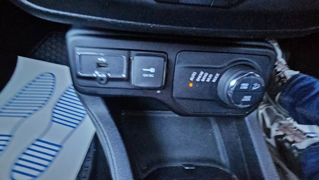 Used Jeep Renegade 2020 for sale - 78082630: Photo 26