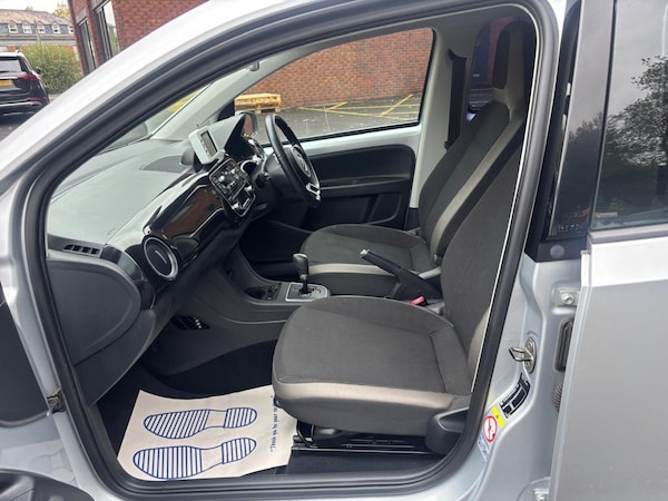 Used Volkswagen up! 2013 for sale - 76205602: Photo 18