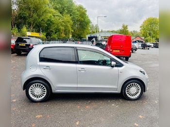 Used Volkswagen up! 2013 for sale - 76205602: Photo 3