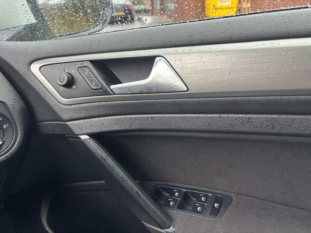 Used Volkswagen Golf 2014 for sale - 76717208: Photo 19