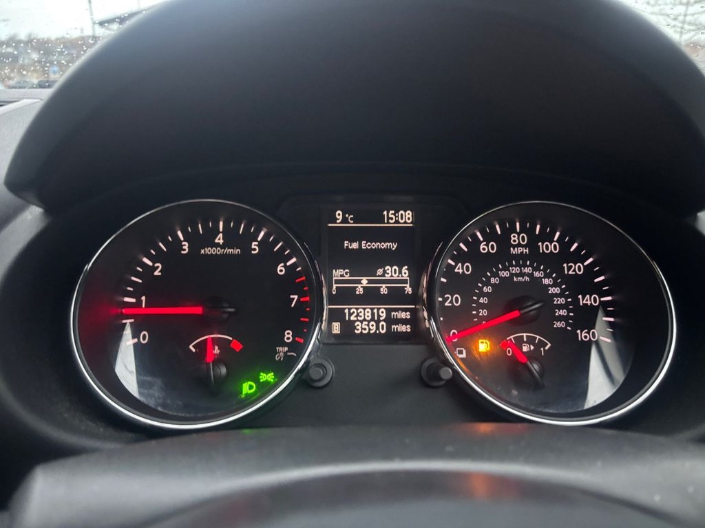 Used Nissan Qashqai+2 2010 for sale - 76985839: Photo 15