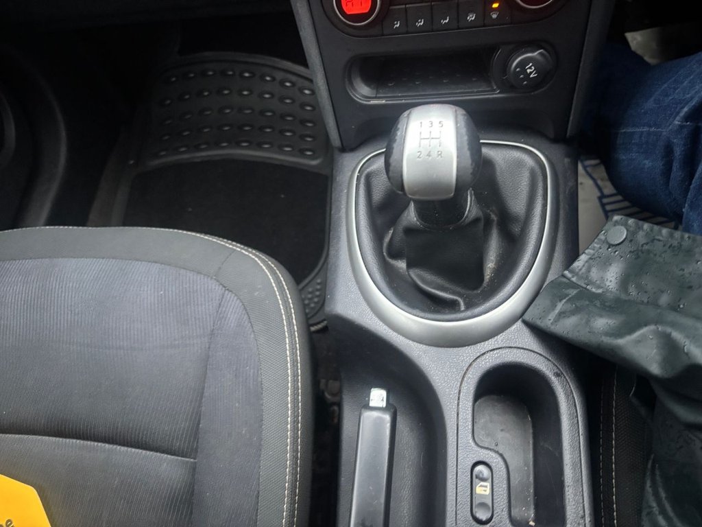 Used Nissan Qashqai+2 2010 for sale - 76985839: Photo 19