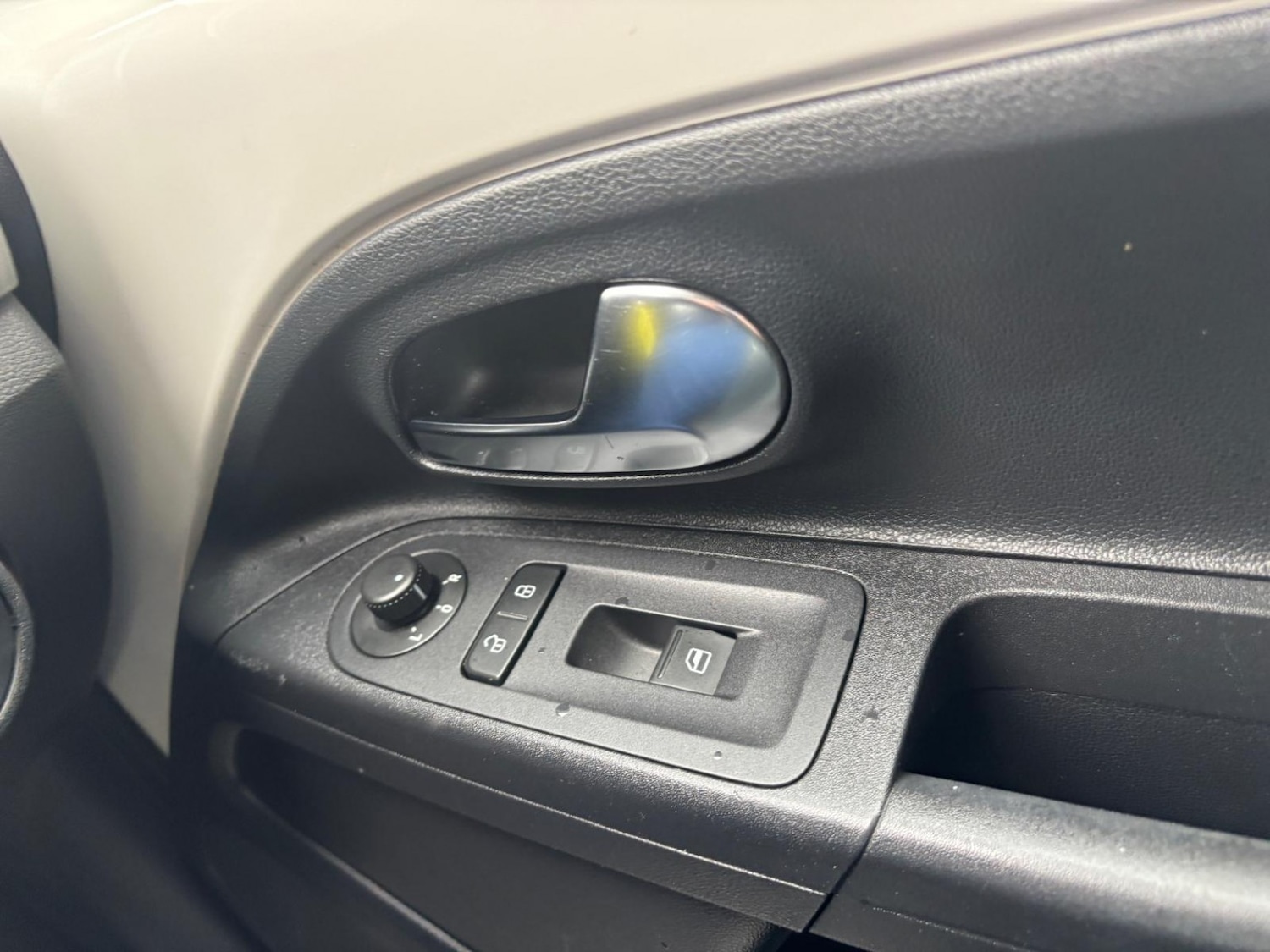 Used Volkswagen up! 2012 for sale - 76391471: Photo 16