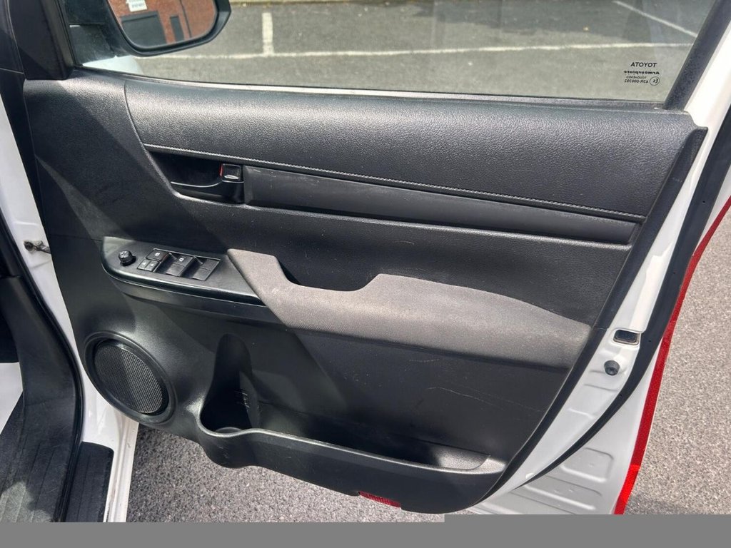 Used Toyota Hilux 2019 for sale - 76504463: Photo 16
