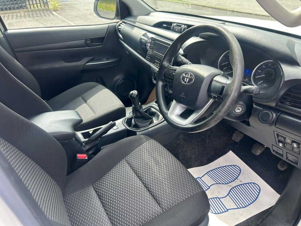 Used Toyota Hilux 2019 for sale - 76504463: Photo 26