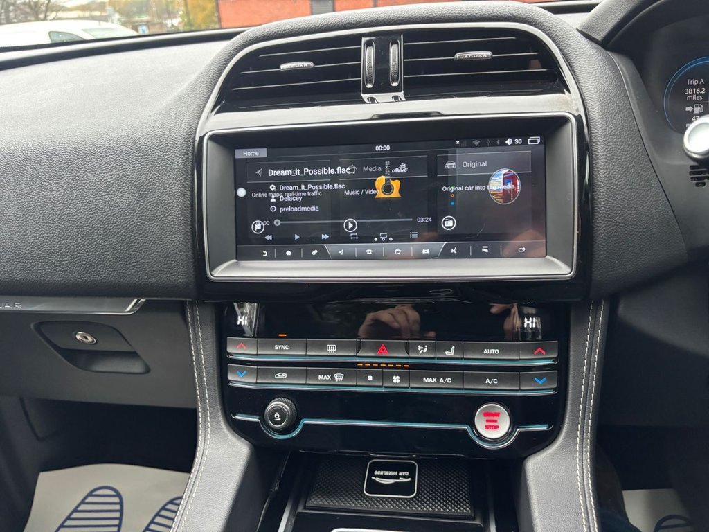 Used Jaguar F-Pace 2017 for sale - 76848243: Photo 16