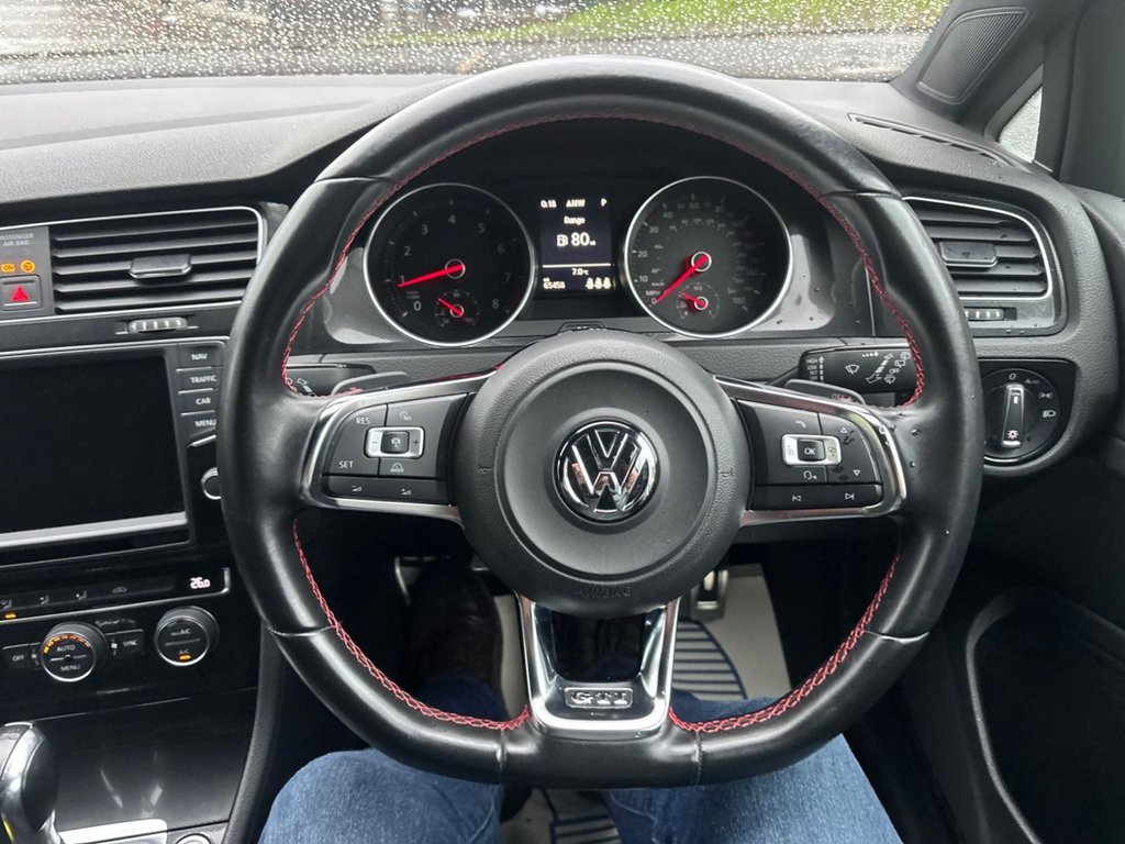Used Volkswagen Golf 2015 for sale - 76820666: Photo 15