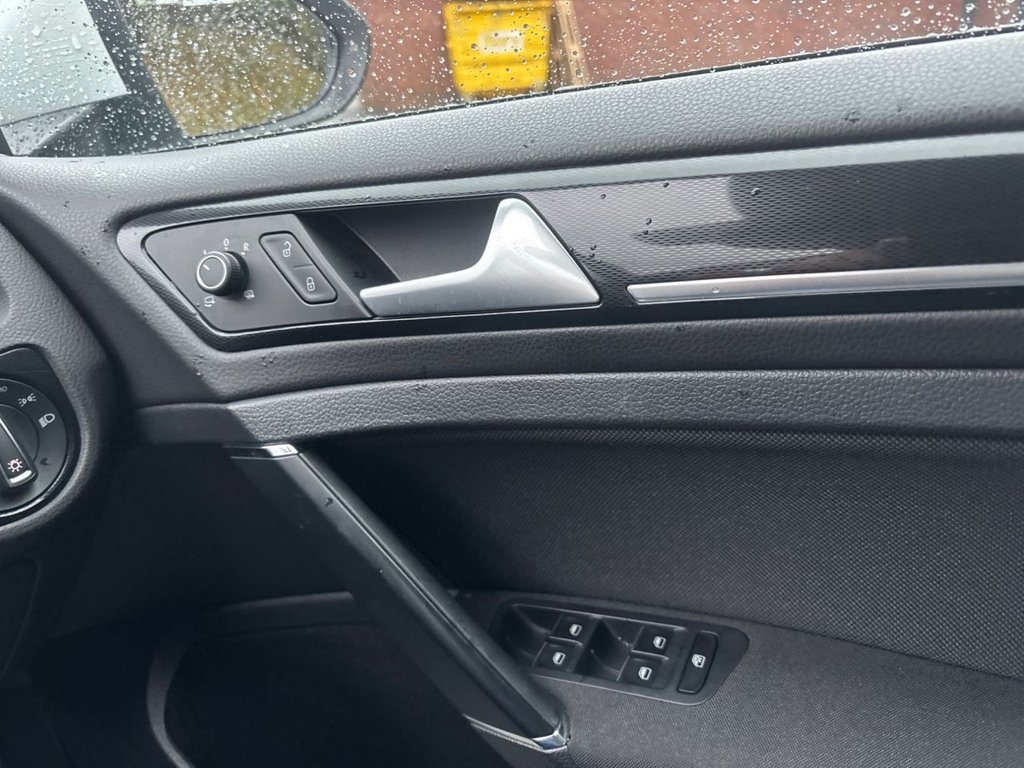 Used Volkswagen Golf 2015 for sale - 76820666: Photo 18