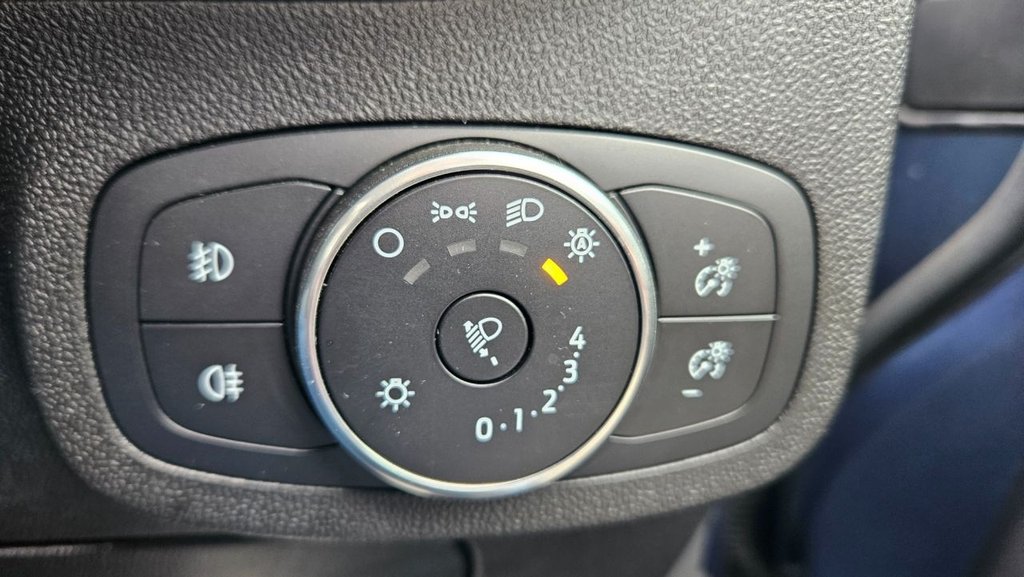 Used Ford Fiesta 2018 for sale - 78082627: Photo 18