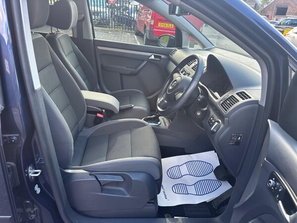 Used Volkswagen Touran 2013 for sale - 76045647: Photo 10