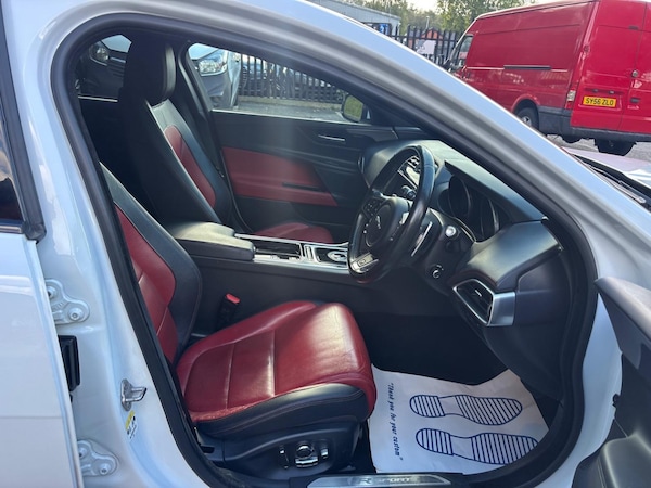 Used Jaguar XE 2017 for sale - 76205650: Photo 13