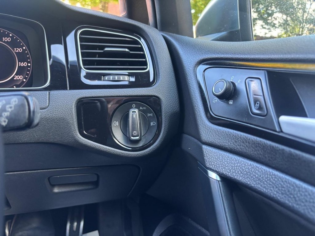 Used Volkswagen Golf 2019 for sale - 77631886: Photo 18