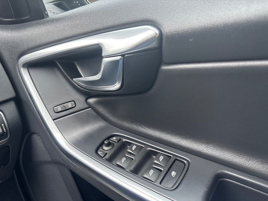 Used Volvo S60 2018 for sale - 77692801: Photo 18