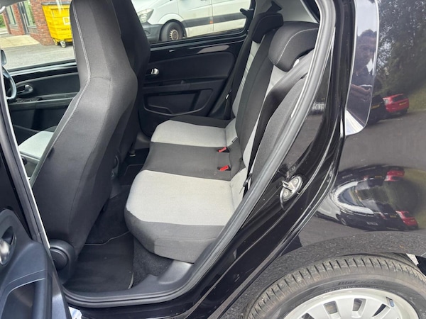 Used Volkswagen up! 2013 for sale - 76205618: Photo 15