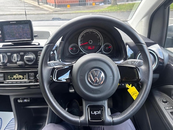Used Volkswagen up! 2013 for sale - 76205618: Photo 16