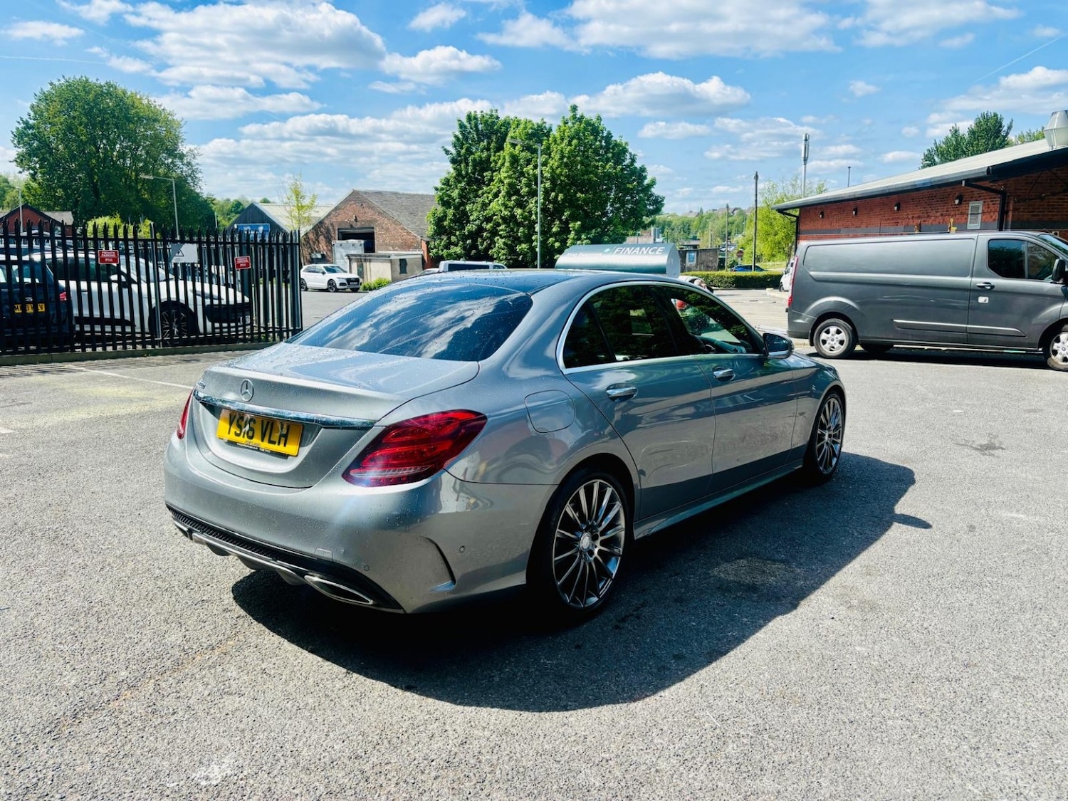 Used Mercedes-Benz C Class 2016 for sale - 76205634: Photo 4