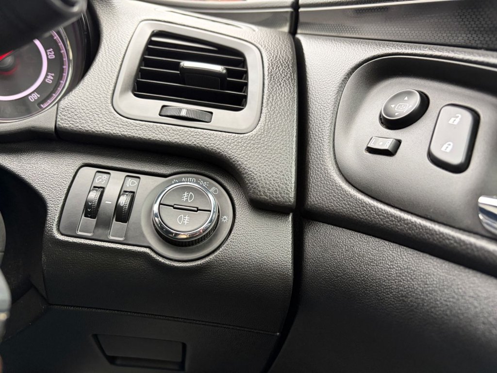 Used Vauxhall Insignia 2015 for sale - 77614255: Photo 15