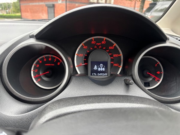 Used Honda Jazz 2011 for sale - 75523567: Photo 19