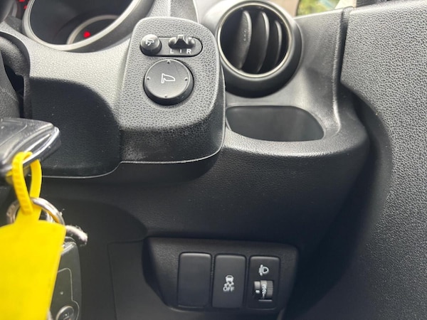 Used Honda Jazz 2011 for sale - 75523567: Photo 30