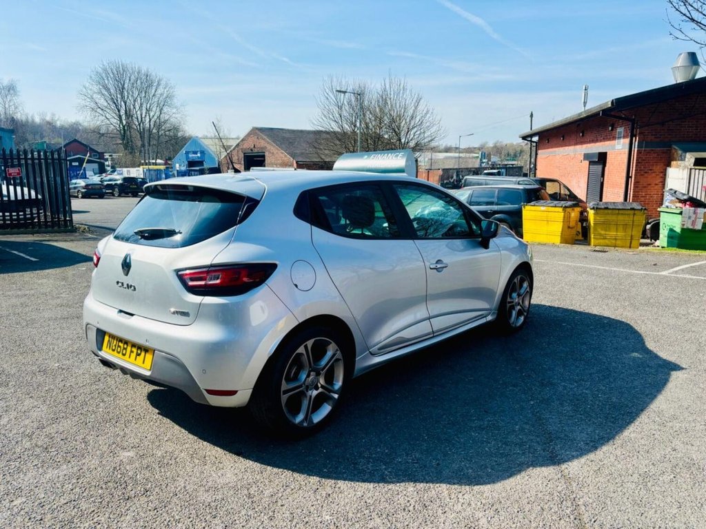 Used Renault Clio 2018 for sale - 76569953: Photo 11
