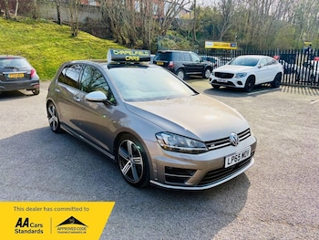 Used Volkswagen Golf 2016 for sale - 78702102: Photo