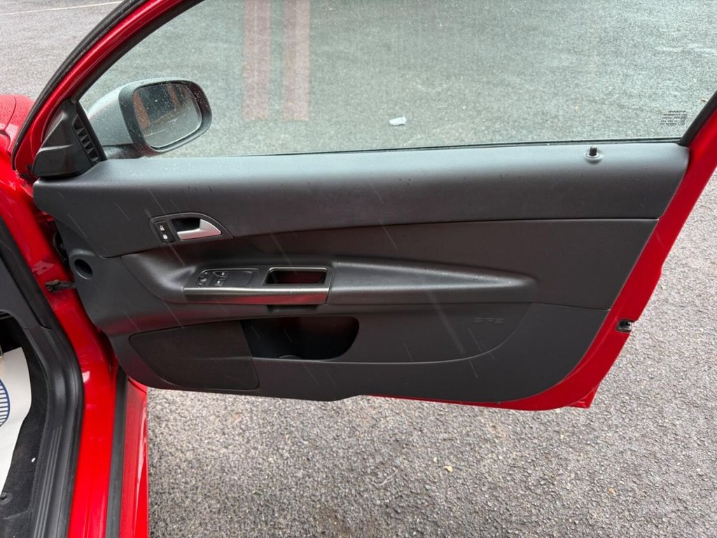 Used Volvo C30 2010 for sale - 76504478: Photo 8