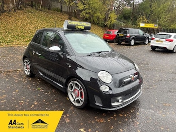 Used Abarth 595 2015 for sale - 76820680: Photo