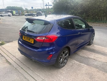 Used Ford Fiesta 2018 for sale - 79871006: Photo